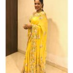 Sameera Reddy Instagram – Look at the stars 
Look how they shine for you 
And everything you do 
Yeah they were all yellow…
@coldplay .
.
#aboutlastnight 👗 @anitadongre #yellow #saree #pregnancy #fashion Earrings @anitadongrepinkcity @jet_gems ❤️