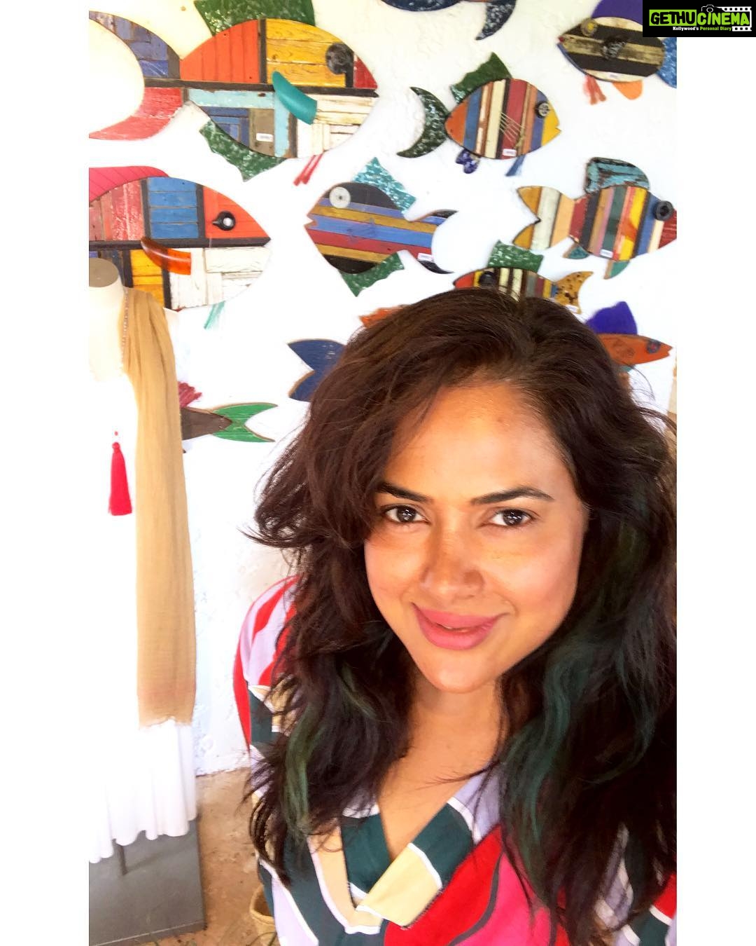 Sameera Reddy Instagram - Sporting my Caribbean Tan! It’s amazing how India is all about fair and white while I see white folks going lobster red trying to get our color. Time to embrace our golden healthy gorgeous skin! brown & proud @masabagupta 🔥👙🌴👍🏻 . . #travelgram #travel #caribbean #tan #casadecampo #dominicanrepublic #brownskin #proud #indian #traveldiaries Altos De Chavón DR