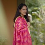 Sameera Reddy Instagram – A winter-ready edit of ethnicwear with these lovely ladies for @westsidestores 😍
@sonalibhandari15 @rajashreesinghaofficial @sumaiyapapaia @kalakar.design 

Embrace kurtas in thicker fabrics like corduroy, paired with a shawl which serves as a great hack to staying warm without compromising on style
🎥 @leapingfrogpictures 

Visit a Westside store or shop online at westside.com or TataCliq