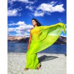 Sameera Reddy Instagram – Ladakh’s stunning Pangong Lake 🌈 #takemeback #throwbackthursday .  @sriya_reddy how lovely was this song ❤️. Ippadi Mazhai #vedi .
.
.
#tamil #tamilmovie #tamilcinema #kollywood #vishalreddy #throwback #kollywoodactress #kollywoodcinema