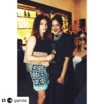 Sameera Reddy Instagram - #Repost @gqindia (@get_repost) ・・・ #AboutThatNight: Pretty ladies @kamaalsidhu & @reddysameera raised a toast at #GQBarNight. _______________________________ #TajMahalPalace #HarbourBar #TheGoodLife #Luxury #DrinkUp #Party #ChivasIndia #BeMerry