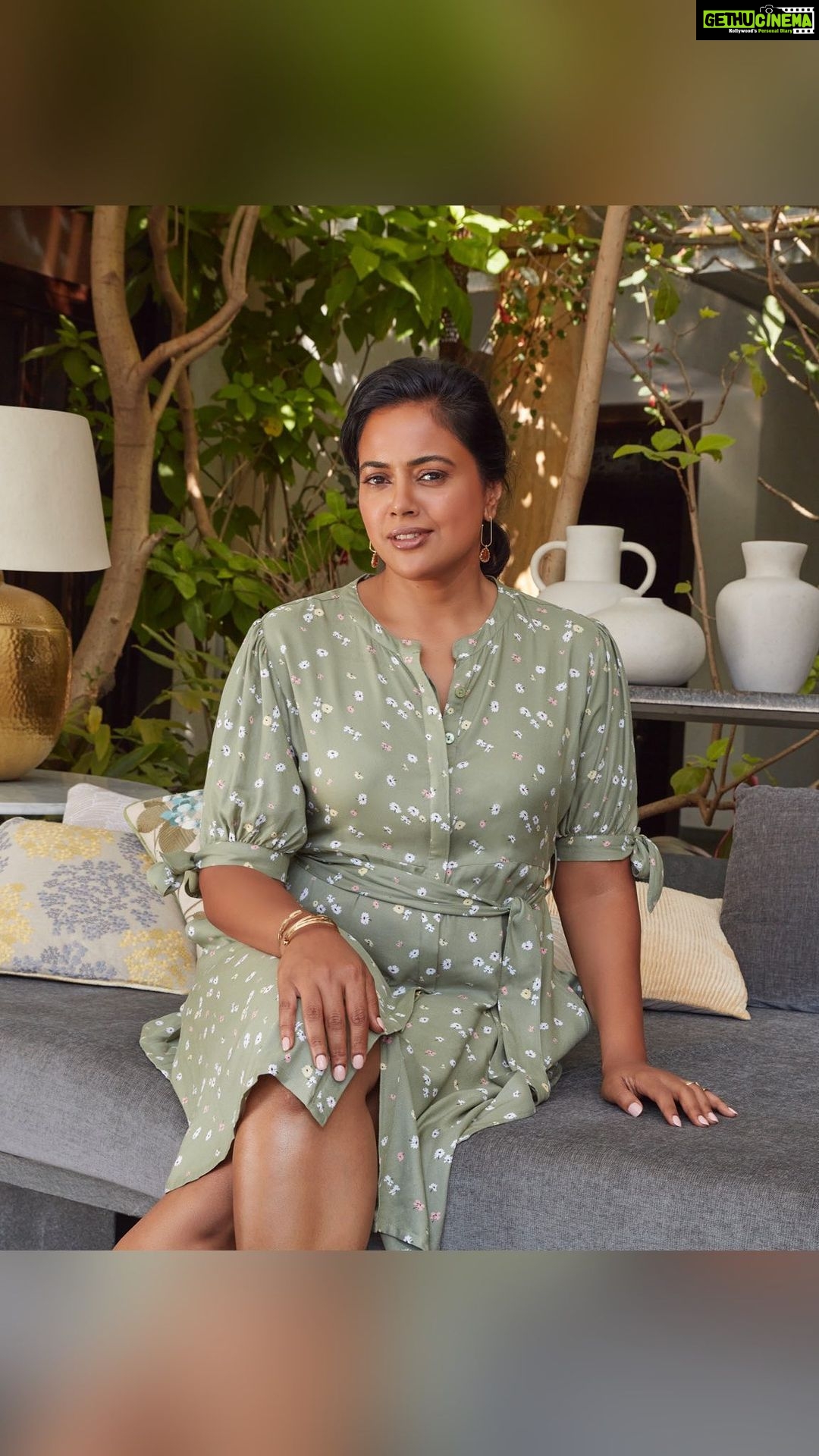 Sameera Reddy Instagram - Bring in the summer in style with easy breezy casuals in shades of olive and sage🍃Soak in the sun & look effortlessly fabulous all along with LOV by Westside. #ThisIsUs @westsidestores 💫 . . #WestsideStores#SpringSummerCollection #SS22 #ThisIsUs #NewCollection #NewLaunch #StyleInspiration #ShopOnline #Fashion #Fashiongrams #InstaGood #Style #WomensWear #KidsWear #StaySafe #MaskUp #SafetyFirst #ATataEnterprise