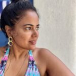 Sameera Reddy Instagram - To feel comfortable in your skin is more powerful than having the best skin care or make up on🤩 #messymama #imperfectlyperfect #mama ✨Believe in you💃