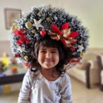 Sameera Reddy Instagram – The wreath has become the princess crown. #recycling #christmas