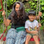 Sameera Reddy Instagram - My Happy moment of the day✨Swinging with my son😍 post lockdown I’ve been so aware and grateful for the simple joys of life and I grab every opportunity to have us enjoy it🍃 #motherhood #moments #messymama #happyhans #momlife #momentsofmine ❤️ Goa
