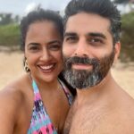 Sameera Reddy Instagram – Weekend Us time😍for all of 2 secs😂& then back to our 2 monkeys 🐒🐒 #parents #life @mr.vardenchi #husbandandwife #weekendvibes #goa 🏖 Goa