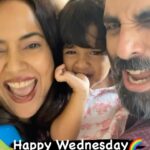 Sameera Reddy Instagram – Parents = 24/7 Energy🤪Who wants to join the famjam? 🥳🔥 @mr.vardenchi Hot damn😍 #happyhans 😎 #naughtynyra 🥰#messymama 💃 #famjam #parents #wednesday #family #fun 🌈