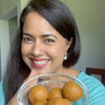 Sameera Reddy Instagram - Join me for the #24MantraOrganicCookOff challenge🥳 24 special mommies will be chosen to participate and whip up some 24 Mantra magic with 24 Mantra Organics Jaggery Powder, a superb sugar substitute! ⭐️ Comment below by tagging @24mantraorganic to be part of this Cookoff 👩‍🍳 Stay tuned to find out which mommies impress the most and are the lucky winners of an amazing hamper😍 #24MantraOrganic #24MantraOrganicCookOff #LiveOrganic #GoodnessInside #OrganicLiving #OrganicGoodness #SameeraReddy #ad