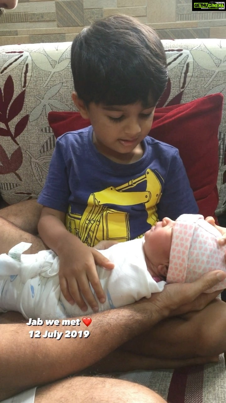 Sameera Reddy Instagram - I will hold her hand & never let it go mama❤️Jab they met 🥰 Hans & Nyra ⭐️I wanted to share one of the most important moments of my life . Introducing my son to his lil sister #happyhans #naughtynyra #brotherandsister #throwbackthursday #gratitude ⭐️