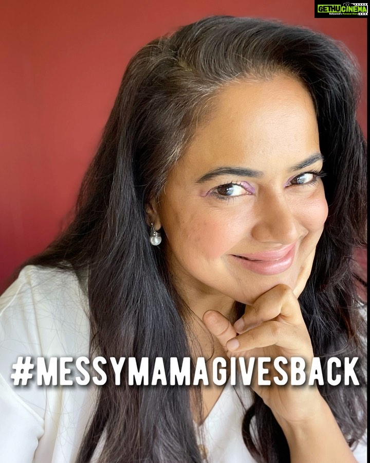 Sameera Reddy Instagram - #messymamagivesback with @diydayalishka 👉🏼 @theneedlecrafter Maitrayee’s embroidery vintage style products are ❤️ jar covers, embroidered masks, table runners etc! @a_bee_in_the_garden Soumya, an ex techie now embroiders sews easter baskets, phone covers, picnic pouches! @tiarabyninu Ninu Jacob uses her art of crocheting to make really cute hair accessories, baby booties and dream catchers. @olivehandprints every item in Melanie’s brand is hand dyed and printed using hand carved blocks. @thecarpentersark Malini’s love for carpentry helped her build her brand using discarded wood into artistic sculptures capturing country/seaside life! @golisodaglassstudio Radhika has built her own studio space aimed at educating creating and sustaining glass art. knidhiknits Nidhi, who is passionate about knitting, designs super cozy sweaters shawls hats amongst other things @sandook_sanskruti Sanskruti is an ex interior designer now makes beautiful jewellery along with local artists. @studioamoli Manjari helps promote Indian art among the urban communities by hosting well designed art workshops. @thahchan Aarthi, an IT professional, loves creating traditional wooden home decor pieces that she customises for each client. @labelbhavnachhabria Bhavna uses handlooms, hand block prints and hand embroidery to design her line of responsible zero waste clothes. @tychesilk Kavipriya manufactures 100% pure silk headband scrunchies, pillowcases and eye masks for kids /adults! @yellow_tent Deepthi started making soaps for her son who has sensitive skin now makes whipped soaps/sugar scrubs/vegan make up cleansers! @muthiraa.india Sabitha makes gorgeous handmade terracotta jewellery. She makes traditional and modern designs. @purecloth.co Nandini runs an organic natural dyed handwoven kids clothing online store that has the prettiest and most comfortable clothes for kids! @shopshanai Sudeshna curates sarees directly from weavers and artisans and chooses only natural organic fabrics. @__nirami___ Vijeta paints and does resin art work. She also takes online painting sessions! @thecharcoalfactory Melita specialises in personalised handmade realistic pencil, graphite charcoal sketches.