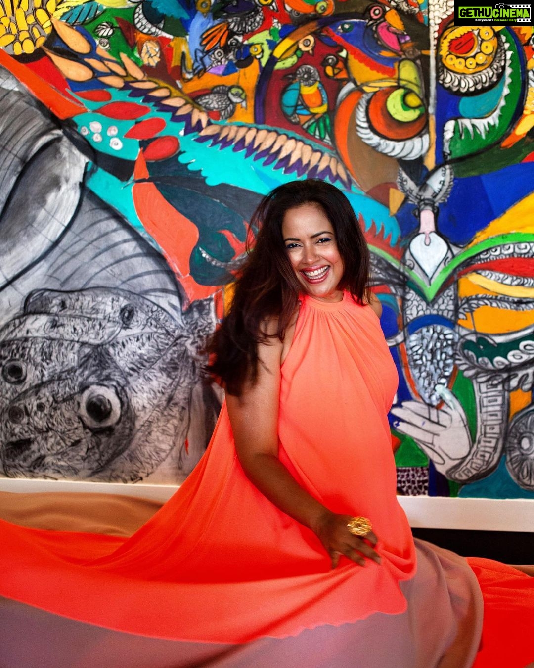 Sameera Reddy Instagram - May 27th 2019 Goa ๐ Preggo with Nyra๐2 years later never thought we would move here! I canโt tell you how much I enjoyed my bump and these pics just reminded me of it โค๏ธ her positive energy gave me so much strength even before she arrived ๐ #throwbackthursday #gratitude for my lil girl #naughtynyra #messymama #motherhood #pregnancy #babybump #throwback ๐ @saadhvimehra thank you for such amazing memories โค๏ธ .๐ท @_fabian.franco_ Goa, India