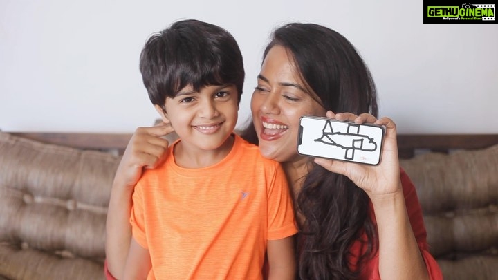 Sameera Reddy Instagram - Explore the world of exciting games with Kinder Joy’s Applaydu App and bring your kids’ Kinder Joy toys to life. Applaydu has multiple games for kids helping them hone their imagination and enabling them to learn while playing. What’s more, you can stand a chance of winning an iPad by sharing a selfie from Applaydu. All you need to do: 1. Take a selfie from Applaydu with you and your kids 2. Post it with #SelfieWithApplaydu 3. Tag @kinderind So, Download Applaydu and get set to Imagine, Play & Explore with your kids now! #SelfiewithApplaydu #Applaydu #KinderJoy