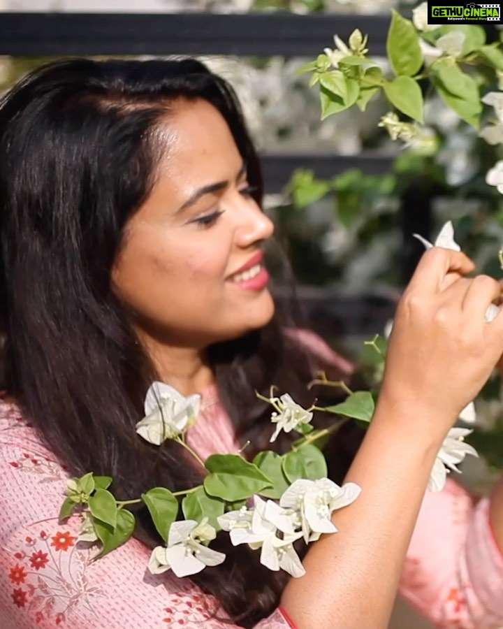 Sameera Reddy Instagram - Having a home of our own within a warm community that exudes the sense of belonging, a space for our kids to spread their wings & makes them feel anchored to a place is what matters. So most importantly a space where making everything possible that matters for healthy growing of our child is what makes #ApnaGhar #BuildingABetterLife @lodhagroup_india
