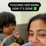 Sameera Reddy Instagram - Getting a dose of my own medicine🤣 #naughtynyra teaching #messymama how it’s done ✔️ #momlife #moments #fun #imperfectlyperfect #motherhood 🤩
