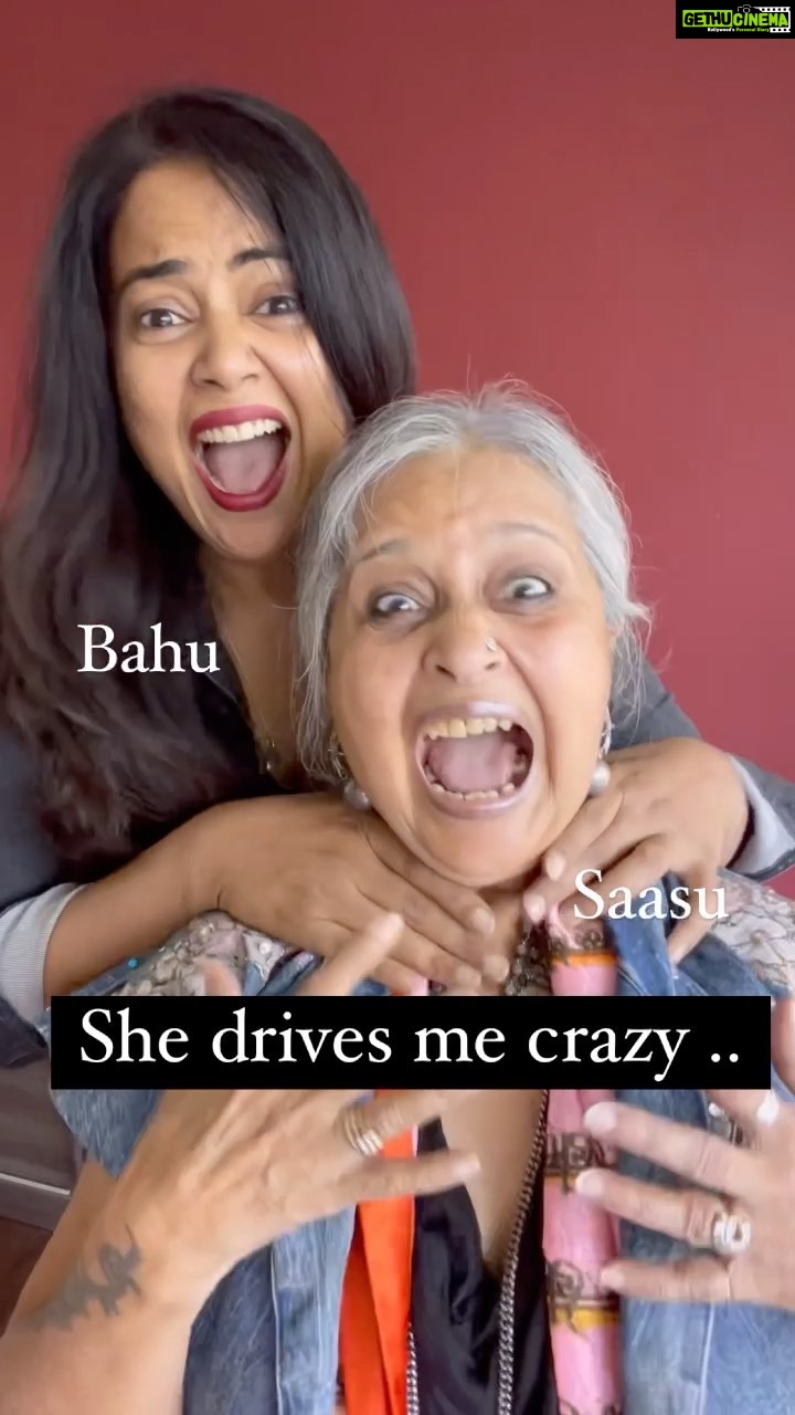 Sameera Reddy Instagram - Monday Saas Bahu attack mode on! Ladies you feel me?🤣🤣🤣 @manjrivarde you drive me crazy but I can’t help myself ❤️🤪this Valentine reel Dedicated to my Sassy Saasu ! You Da Bestest 😍#messymama #sassysaasu #loveisallweneed #saasbahu #madness 💃💃 this reel really cracked me up 🤣🤣🤣