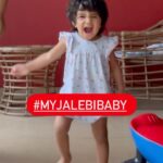 Sameera Reddy Instagram – Get groovy with your❤️& 👉🏼Tag me with #myjalebibaby and I’ll feature some fun ones on my stories 😁 Dance with your Bff, partner, soft toy, 🧸 baby, pet 🐕 whoever whatever you want ! Let’s have some weekend fun with #naughtynyra #happyhans & #messymama 💃 #weekendvibes #happy #positiveenergy ✨