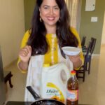 Sameera Reddy Instagram – Hum sirf Khana hi nahi, uskey saath dher sara pyaar bhi parostey hain! Jab food ho good, to everything clicks, haina? ✨Share your good food moments with #GoodFoodClicks. Tag @dharaoils and stand a chance to win exclusive vouchers🌟