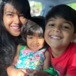 Sameera Reddy Instagram - Who else can’t wait for schools to open?💃🏻 #hellomonday 🖌 #messymama #happyhans #naughtynyra #momlife 🤪 Goa