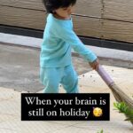 Sameera Reddy Instagram – That first Monday morning after New Years back to work? 🏄🏻‍♀️Tag that friend feeling like it’s still party time but it ain’t 🤣🤣🤣🤣 #realitycheck #happynewyear #backtowork #messymama #naughtynyra #mondaymotivation #partytime #momlife #fun 🎈