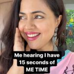 Sameera Reddy Instagram – Tag a NO ME-TIME Mama😱i’m using my 15 secs with full josh🤣🎈#messymama #momlife #motherhood #fun #bollywood #nosta🌟 @madhuridixitnene 🔥 still inspiring us #dhakdhakkarnelaga 🤩