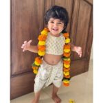 Sameera Reddy Instagram - Are you feeling the Diwali vibe? 🪔🥰❤️ shout out a yessssss ! #naughtynyra #diwali #spirit #festive #positivevibes 🌟 #Diwali2020 #ShubhDiwali2020