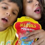 Sameera Reddy Instagram - Jab bacche ho healthy toh mummy kaise na ho khush? . 🎈 I am loving the fun and yummy ITC Jelimals Immunoz. Just 2 jellies provide 50% daily requirement of Vitamin C for kids! What’s more? These yummy jellies come in many flavours too! So, #UnlockTheFun for your children kyunki #AbDailyDailyJelimals! #ImmunityKaDailyDose #JelimalsImmunoz @itcje