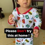 Sameera Reddy Instagram - Please don’t try this at home🌼 #naughtynyra #gendaphool #messymama #edit #momlife #momentsofmine ❤️🤣