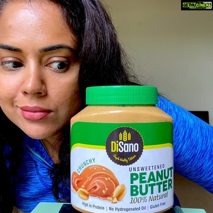 Sameera Reddy Instagram - Say goodbye to unhealthy snacking! And hello to power packed peanut butter smoothies🥤add it to your oatmeal 🥪make yummy peanut butter sandwiches or just simple fruit 🍎 dipped in this nutritious unsweetened peanut powerhouse! 🥜 Good Source of Vitamins E, B3 & B6 • Ideal for Dieters and Fitness Enthusiasts and mommies like me who need high energy snacks during our busy days! • Rich in Minerals: Iron, Magnesium, Phosphorous and Potassium • Zero Cholesterol & Trans Fats I Gluten Free I No GMO • 100% Vegan Product • 100% roasted peanuts • 30% Protien per serving 👉🏼Rich Source of Protein & Fibre. . 🌟 @disanofoods #peanutbutter #fitmom #smart #protien #snacks #healthyfood #health #fitness #eatright 🤓