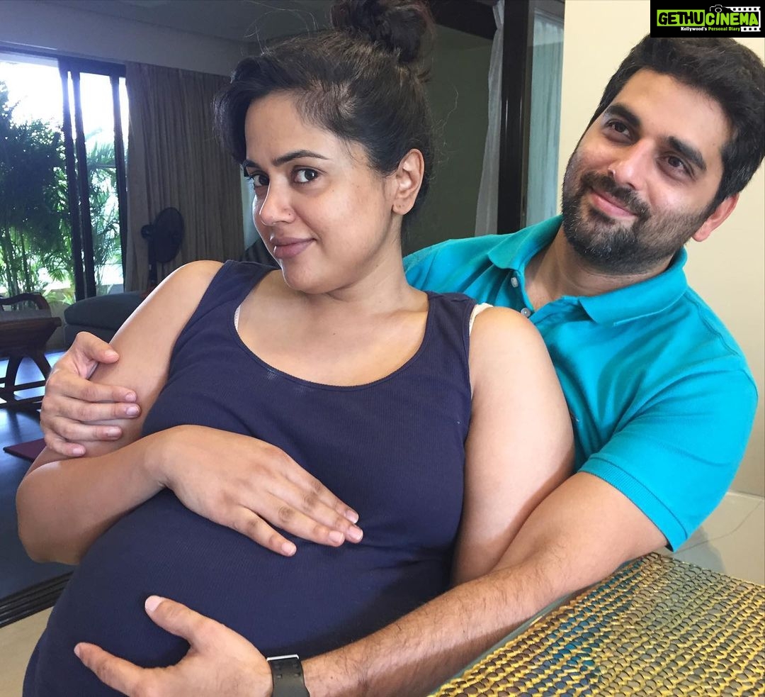 Sameera Reddy Instagram - Angry, frustrated,self loathing & spewing👹Our own demons get to us! Akshai patiently worked through it with me❤️throwback 2015 👉🏼pregnant with Hans hormonal, unaware & unprepared! Totally opposite of what I am today. We prepare for everything but what is most important 👉🏼 the emotional support we require. 😞What leads someone to feel low about one’s body self image? Whether you are a new mother or even otherwise? it can lead to a negative body perception that can dominate your moods, your inner happiness and destroy healthy relationships. Two babies later I look back and am so grateful for the unbelievable transformation 🌟Not the physical one but the mental one 🙏🏼 but it’s difficult to see it when you are in a bad mental and physical space . 🌈The positive internal shift only comes with your own focus to pull yourself out of the rut and of course the support from people around you. Be Kind . Be gentle with anyone who is struggling. You are #imperfectlyperfect at every age and every stage🙏🏼🌈 #mentalhealthawareness #messymama #momlife #grace #bekind #loveyourself