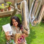 Sameera Reddy Instagram - I almost felt like I turned 10 years old when i got this surprise package🎁Instagram turns 10! Happy Birthday @instagram 🎂 thank you for giving me a happy space to go to 😍 #igturns10 #happybirthday #instagram 🎉