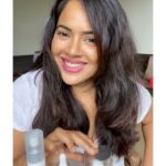 Sameera Reddy Instagram - I’ve been using the @plumgoodness Bright Years range all this month! I stuck to the skin regime which I as a mom tend to always forget and my skin definitely feels really healthy and fresh. I have been totally loving the Bright Years range & my most favourite is the Bright Years Restorative Overnight Creme! 🌱 . . Use my coupon code 👉🏼 SAMEERA20 to get FLAT 20% OFF on the entire Bright Years Range on plumgoodness.com! Happy skincare to you! 🎉 . . #Plum #PlumGoodness #SkincareEssentials #SkinCare #PlumAgeSpecialists #LookGoodFeelGood #AgeingSkin #HyaluronicAcid #SPF #Serum #UnderEyeGel #Vegan #InstantGlow #InstantFresh #BrightSkin #GlowingSkin #GoodnessOfNature #ToxinFree #StayHome #StaySafe #StaySafeStayHome #CrueltyFree #InstaGood #BeGood 🌱