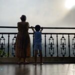 Sameera Reddy Instagram – Here comes the sun🌟7.21 am when the sky kisses the earth , the mist clears and a new day dawns 😍 today is going to be fabulous ! #happytuesday #messymama #timelapse #goa #morning #sassysaasu #happyhans @manjrivarde #momlife #momentsofmine 🌟
