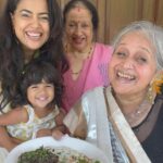 Sameera Reddy Instagram - This Diwali is extra special with my Mama Niki joining Messy Mama & Sassy Saasu 🪔 we’ve made our Faral ( we shared the recipe last Diwali ) this year we’re sharing the DahiPoha and Kala Vatana with you ! 🪔 Dahi Poha🪔 1 kg organic, thick poha. Not the supermarket type, more the corner grocer type. 1 kg dahi 100 gms ground ginger 4-5 green chillies ground fine Salt. This cooling, yummy dish needs no cooking. Take half the dahi, add two glasses of water and turn it into thin chaas. To this add half the ginger and half the chilli paste. Salt to taste. Add the poha, mix well and put aside in the fridge. After about two hours, just before serving, add the remaining curd, ginger and chilli paste and stir well. Garnish with chopped coriander and a pinch of red chilly powder for effect. Voila! One of the most cooling delicious dishes made. Kala Vatana🪔 This is a variety of dried peas. Dark green nearly black. It is a very simple pulse also not found everywhere. I generally soak this for almost 20-24 hours as it is slightly difficult to cook. 1 kg black peas. 4 tablespoons of oil 4 tablespoons of mustard seeds 1 tablespoon of hing 5-7 slit green chillies 10-12 pieces of curry leaves Grind 1 coconut, 6 tablespoons of black pepper, 10 tablespoons of whole dhaniya and a two inch ball of tamarind. If you feel the mix is too much, you can put away some of it and use it for any curry or dal. Pressure cook the soaked peas. Use less water so that they absorb it and soften well. Add oil into a vessel, when hot add mustard seeds, crackle them. Add slit chillies, curry leaves and the hing. Immediately transfer to the peas. Stir well. Add the coconut mix and salt and let this simmer for about 20 yminutes. Once done, add lots of chopped coriander and squeeze lime on individual servings. This, along with the Chiroti, sweet and savoury Shankarpalli, we made last Diwali, completes the Padwa Faral Feast, we make, every year! Enjoy! happy Diwali 🪔