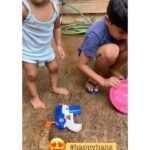Sameera Reddy Instagram - Baby thuglife be like #naughtynyra 😎 #brotherandsister #happyhans #messymama #kids #afternoon #fun #momlife #keepingitreal 😍