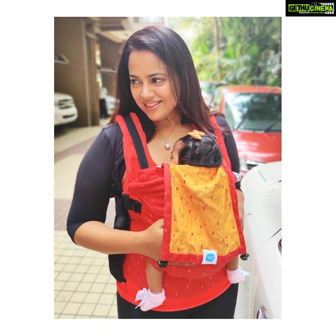 Sameera Reddy Instagram - GIVEAWAY ALERT๐จI discovered babywearing with Nyra and I always say I wish I had with Hans! Hugging Nyra close in my Soul carriers has been one of my favourite parenting experiences and I want to share the same feeling with all the mamas and dadas who follow me, so I requested @soulslings_india to gift 10 baby carriers ๐๐ผ ALL of the designs that you see on this post ๐ Swipe through to see some of my special memories from the last year! My babywearing days have been truly nourishing and amazing for both of us as it's a healthy habit too๐ ๐ To participate in this GIVEAWAY : -๐๐ผLike this post! -๐๐ผTell me in the comments why you want to win, you can tag a friend too! - ๐๐ผShare this post to your stories for extra good luck. ;) ๐ Giveaway closes in 48 hours! I will be picking 10 lucky comments to receive @soulslings_india Soul Aseemas, Anoonas, and a Basic! ๐#babywearing #babywearingmana #soulslings @soulslings_india #giveaway