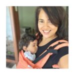 Sameera Reddy Instagram – GIVEAWAY ALERT🚨I discovered babywearing with Nyra and I always say I wish I had with Hans! Hugging Nyra close in my Soul carriers has been one of my favourite parenting experiences and I want to share the same feeling with all the mamas and dadas who follow me, so I requested @soulslings_india to gift 10 baby carriers 👉🏼 ALL of the designs that you see on this post 💃 Swipe through to see some of my special memories from the last year! My babywearing days have been truly nourishing and amazing for both of us as it’s a healthy habit too💓
🎈
To participate in this GIVEAWAY :
-👉🏼Like this post!
-👉🏼Tell me in the comments why you want to win, you can tag a friend too!
– 👉🏼Share this post to your stories for extra good luck. ;) 
🎈
Giveaway closes in 48 hours! I will be picking 10 lucky comments to receive @soulslings_india Soul Aseemas, Anoonas, and a Basic!
🎈#babywearing #babywearingmana #soulslings @soulslings_india #giveaway