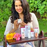 Sameera Reddy Instagram - Ageing is inevitable but I have realised a good skin regime is really important! I’ve always believed in ‘not Anti-ageing but Pro-Skin’ and that is why I resonate with @plumgoodness . I have never been ashamed of letting my skin show my age, but at the same time I do believe ageing skin requires a little extra love ❤️What my skin needs now is gentle nourishment to keep it healthy, all while it grows with me. I am very excited to try the Plum Goodness Bright Years range! Enriched with Daisy extracts, plant stem cells and natural actives, they seem to perfectly cater to the new needs of my skin. I'm particularly looking forward to trying out their Bright Years Under-Eye Recovery Gel and their Bright Years Cell Renewal Serum. I'll update you guys with my thoughts soon!. . #Plum #PlumGoodness #SkincareEssentials #SkinCare #PlumAgeSpecialists #LookGoodFeelGood #AgeingSkin #HyaluronicAcid #SPF #Serum #UnderEyeGel #Vegan #InstantGlow #InstantFresh #BrightSkin #GlowingSkin #GoodnessOfNature #ToxinFree #StayHome #StaySafe #StaySafeStayHome #CrueltyFree #InstaGood #BeGood