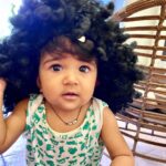 Sameera Reddy Instagram - Say WHAT?It’s Monday already😱get your groove on peeps! #mondaymotivation to get jiggy wit it #naughtynyra #style 😃 #messymama #momlife #motherhood #positivevibes #letsdothis 🍎