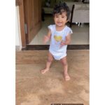 Sameera Reddy Instagram - When you clap for yourself even before you score a goal🌟Self appreciation goals with #naughtynyra 🤣 Mr. @vardenchi trying to teach his lil girl football ⚽️ #weekendvibes #happy #saturday #messymama #havingfun 😃happy Independence Day 🇮🇳