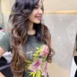 Sanam Shetty Instagram – Unravel those layers baby💇💃 chop chop!! Its strange how much lighter u feel after a haircut🤗
Do u like it peeps?😀
Thanks Mahesh @mahi_mahesh_reddy for ur perfect styling everytime i visit @vurvesalon 🤗
#weekendfun #stylinghair #beattheblues #angelsam❤