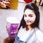 Sanam Shetty Instagram - Friday deserves a gud pic and I deserve a gud Friday 😀😎💃💗 #ratshasan🎥 #popcornandamovie #tgifridays #angelsam❤