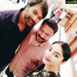 Sanam Shetty Instagram - Chennai just loves an excuse to have a gala time and wats better than Christmas to have one?😀🌲 💚 Had a great time catching up with u guys 🤗🤗@kartik_producer @julesamin @actor_santhoshprathap #theresidencytowerschennai #precristmasparty #funwithfriends #angelsam❤