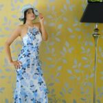 Sanam Shetty Instagram - You are the greatest project you will ever work on! 💙💛 Shot by @drx.photography #goodmorningfam #MondayVibes #conceptshoot #veryvintage #japaneseblooms #sunshine #thebluehat #lacegowns