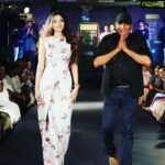 Sanam Shetty Instagram - One from the ramp❤ With the very talented designer Hari Anand🤗 P. C: @rahuldev1177👍 #pondyfashionweek #showstopper #stormfashioncompany #angelsam❤