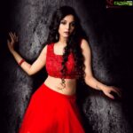 Sanam Shetty Instagram – R.E.D collection ❤️

Clicks – @rahuldev1177
Designer – @naziasyedofficial
MUH – @promakeup_bridal_studio

#sanam #sanamshetty #sanamshettyofficial #bigboss #bigbosstamil #naziasyed #promakeup
#tamil #tamilheorine #heroine #kollywood #actress #tamilfilms #tamilactress #chennai #madrasfashion #fashiom #ads #bridal #bridalfashion #rahuldev1177 #fashionphotography