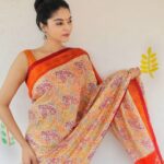 Sanam Shetty Instagram - Be the heroine of your own life 🧡 @drx.photography ✨ #simplify #terrificthursdays #mottamadishoots #shootdiaries🎥 #fashionphotography #sanam #sanamshettyofficial #indianmodels #southindianactress #kollywood #tamilactress #tamilcinema #imdiandrapes #sareelove #madrasfashion