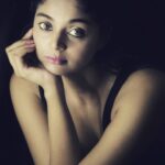 Sanam Shetty Instagram - STRONG is the new Pretty ! 🖤 Click by @drx.photography ✨ #getstrongereveryday #physically #emotionally