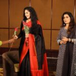 Sanam Shetty Instagram - Very honoured to receive 'Icon Of Women 2021' from Galatta Tamil 🙏 Thanks to @galattadotcom for the special award✨✨ HUGE THANKS to each one of you my dearest fans for sparing your valuable time to meet me❤️🙏 It was the most beautiful moment of my life - to see the love in your eyes and the genuine support in your words 🤗😘 I love you all forever ❤️ NEENGA ILLAME NAA ILLE 🙏 #gratefulforever #nandrigal
