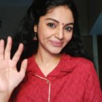 Sanam Shetty Instagram - En Iniya Tamil Makkale 💞🙏 Neenga Illame Naa Ille🙏 Unga Anbu illame indha kondaatam Ille! This video is purely for my dearest fans, friends, followers for showering me with so much love during and after my Big Boss journey❤️❤️❤️ Best of luck to all my co contestants 👍 Big Boss Season 4 Ends with Love and our journey begins with Positivity 💞 #nandri #celebrationoflife