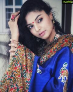 Sanam Shetty Instagram - All we have is NOW. Make every moment count! 

Shot by @drx.photography ✨

#urlife #urcreation #happysunday ❤️